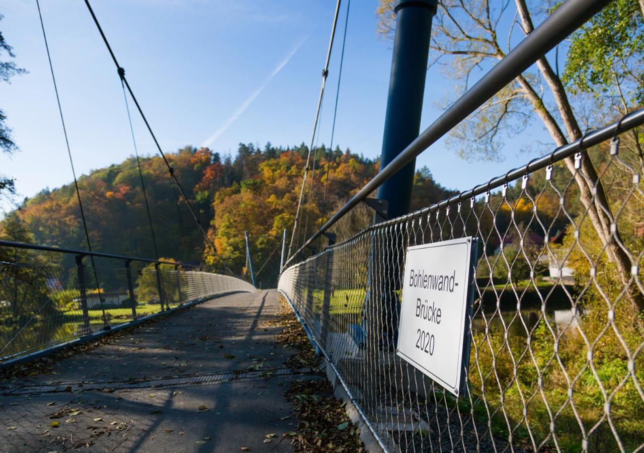 Hotel & Ferienwohnungen Bohlenblick Saalfeld Saale Esterno foto