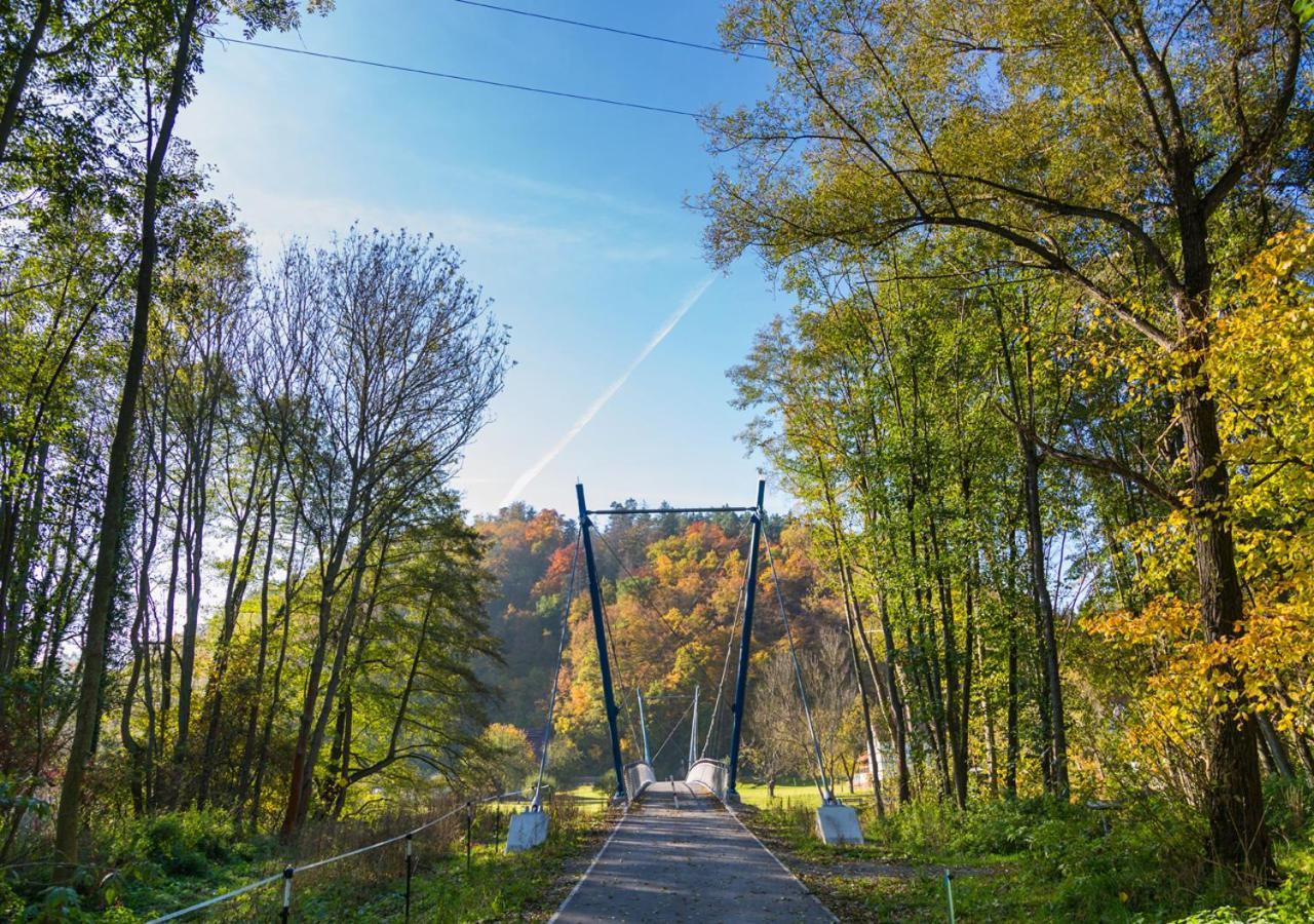 Hotel & Ferienwohnungen Bohlenblick Saalfeld Saale Esterno foto