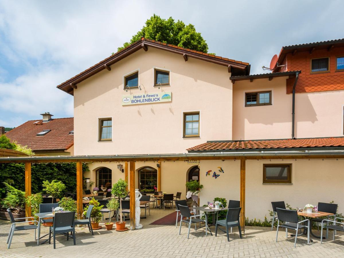 Hotel & Ferienwohnungen Bohlenblick Saalfeld Saale Esterno foto